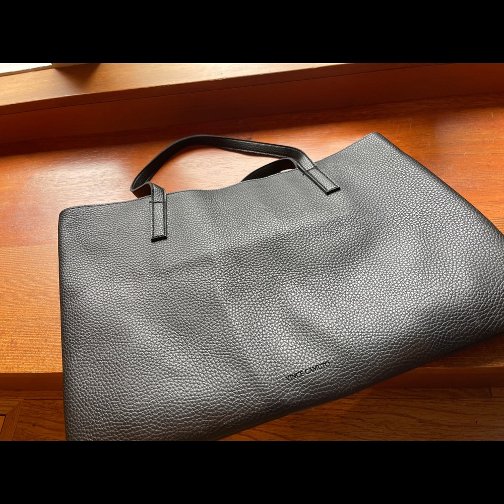 Black pebbled leather Vince Camuto tote - Picture 2 of 7